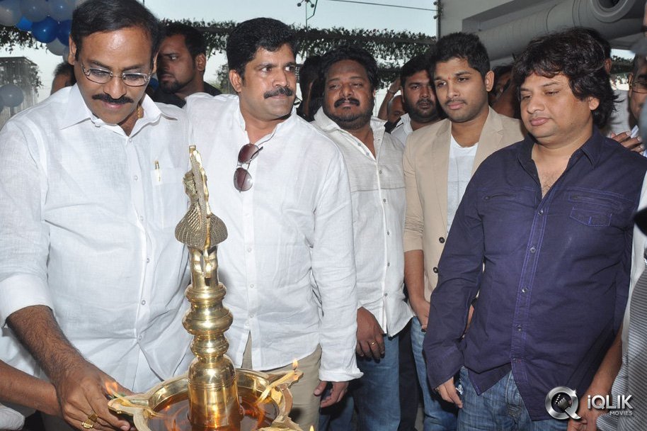 Allu-Arjun-Launches-Asian-Cinemas-Theatre-at-Uppal